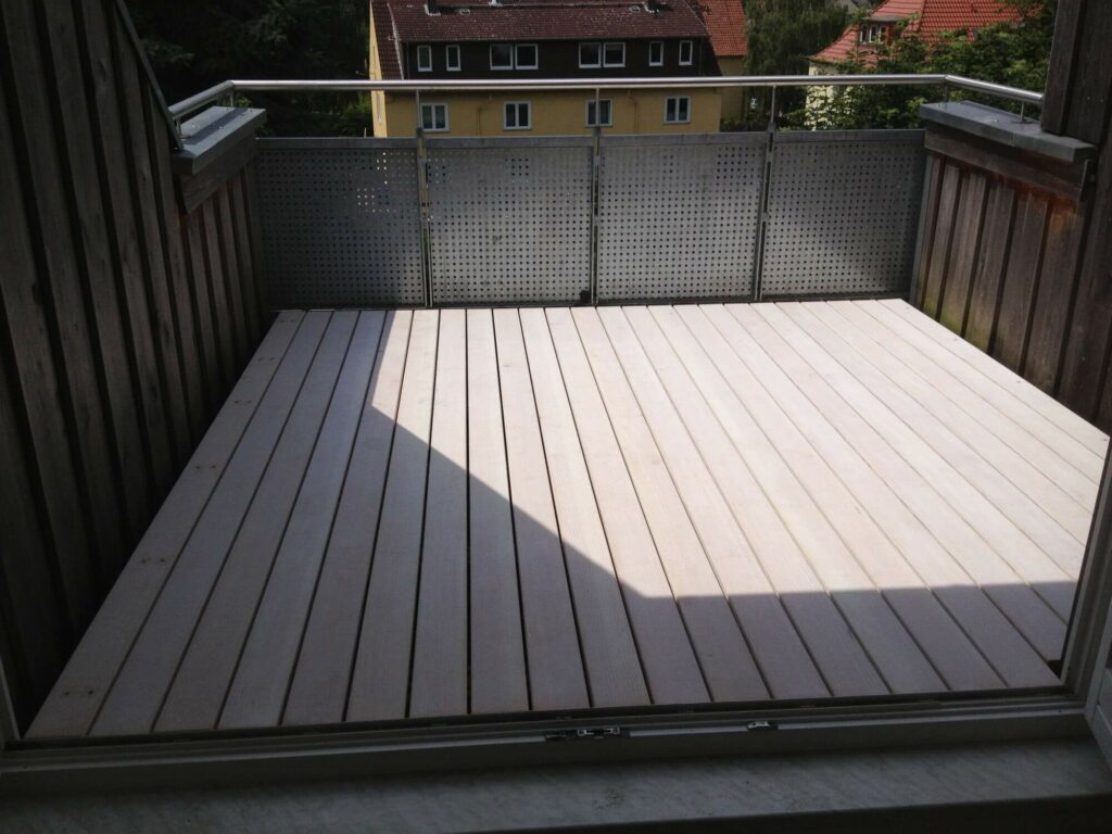 Loggia Douglasie Kollin in Hildesheim - Darstellung der fertigen Terrasse